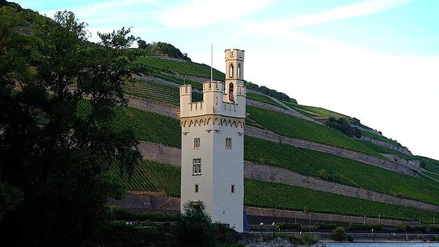 Um den Binger Mäuseturm ranken sich verschiedene Sagen und Legenden.
