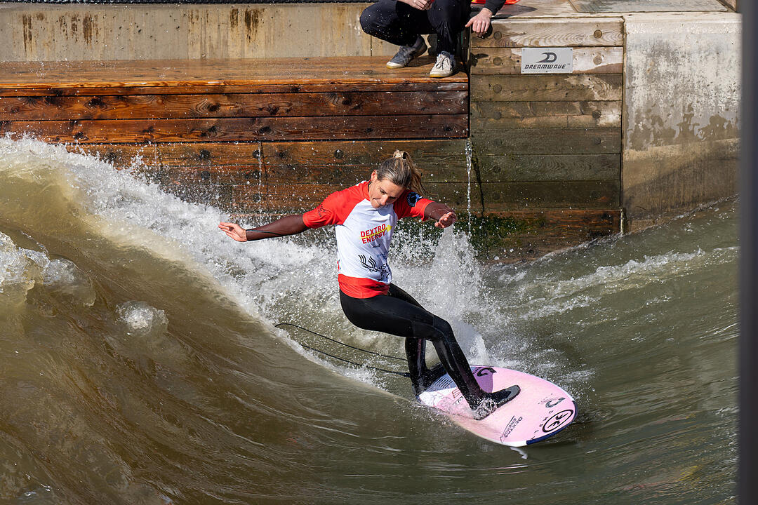 Die Surferwelle mitten in Nürnberg