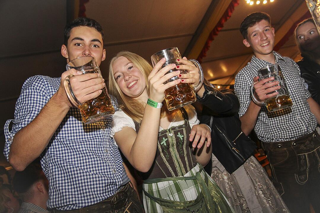 Impressionen von der erstklassigen Stimmung!