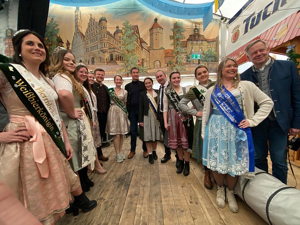 O'zapft is! Das Frühlingsfest am Dutzendteich beginnt
