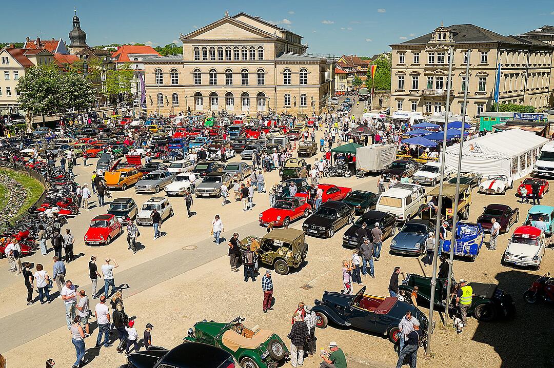 Es herrschte großer Andrang auf dem Schlossplatz.