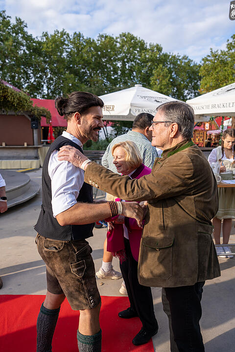 Nürnberger Altstadtfest feiert Pre-Opening mit Prominenz: Wir haben die Bilder