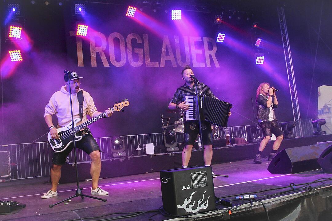 Troglauer - Heavy Volxmusic!