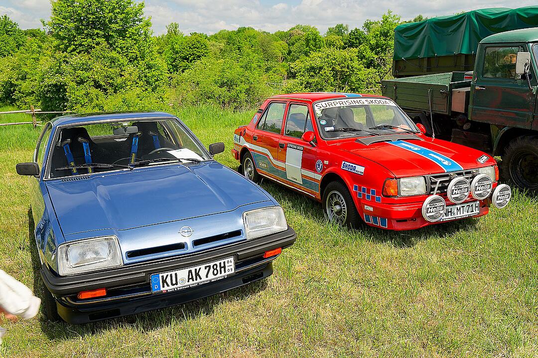 Es kamen viele Oldtimerfreunde.