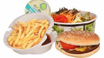 Bei Kochlöffel zahlten wir für ein Starburger-Menü plus Salat 9,48 Euro. Foto: Stiftung Warentest