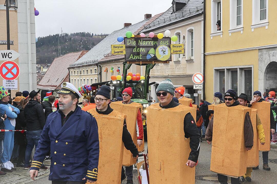 Großer Faschingsumzug  zum Stadtsteinacher Marktplatz