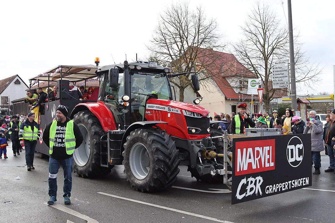 Die Hauptstrasse wurde zur Partymeile
