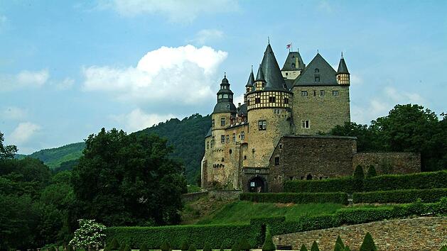 Schloss Bürresheim: Ausflugstipp Märchenschloss - Öffnungszeiten, Preise, Anfahrt