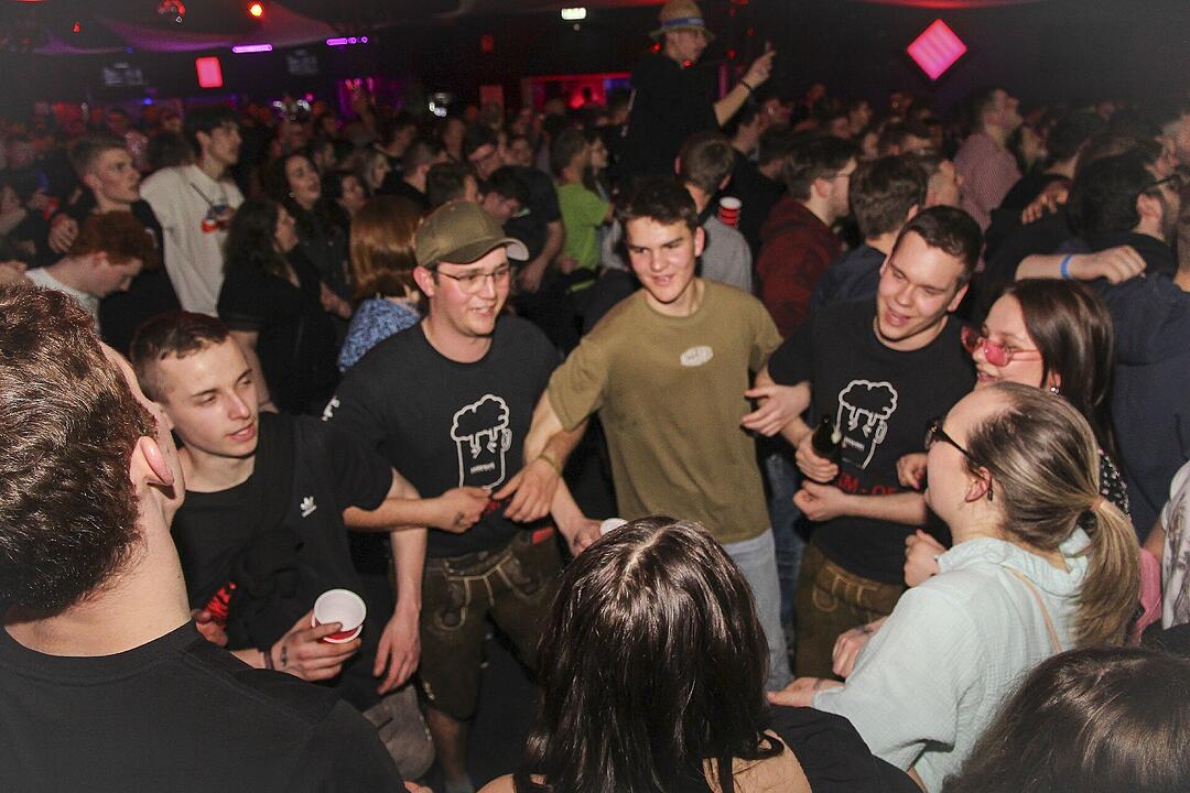 Heavy Volxmusic in Trockau