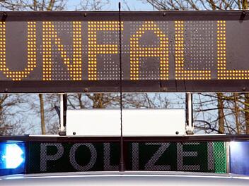 Für einen der beiden Verkehrsteilnehmer konnten die Rettungskräfte nichts mehr tun. Symbolbild, Foto: Carsten Rehder dpa/lno