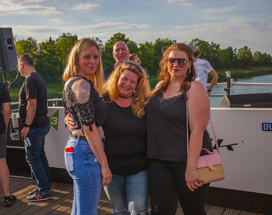 Bayern 3 Partyschiff in Fürth