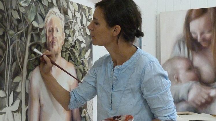 Die Fürther Malerin Kathrin Hausel ist die Preisträgerin des Soroptimist Kunstpreises 2017.  Foto: privat