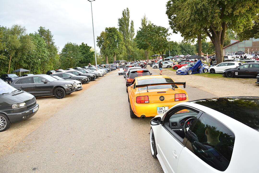 Viele Auto- und Tuningfreunde kamen nach Lichtenfels!