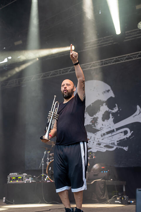 RISE AGAINST, NINA CHUBA, SONDASCHULE, BOSSE u.v.m.