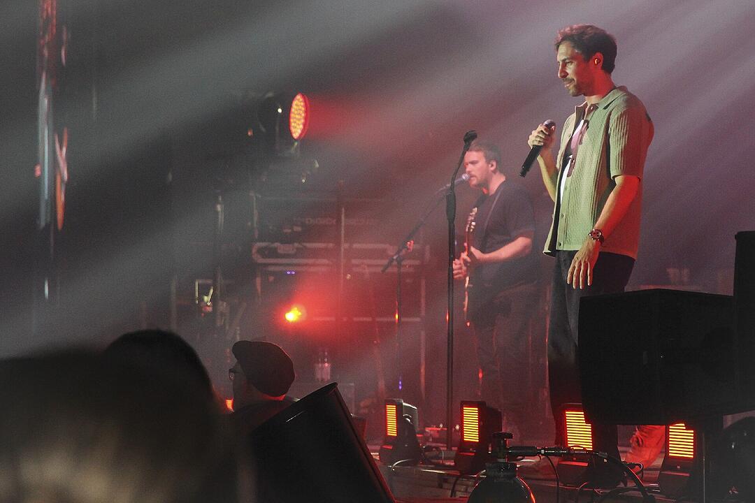 Max Giesinger live in Bayreuth.