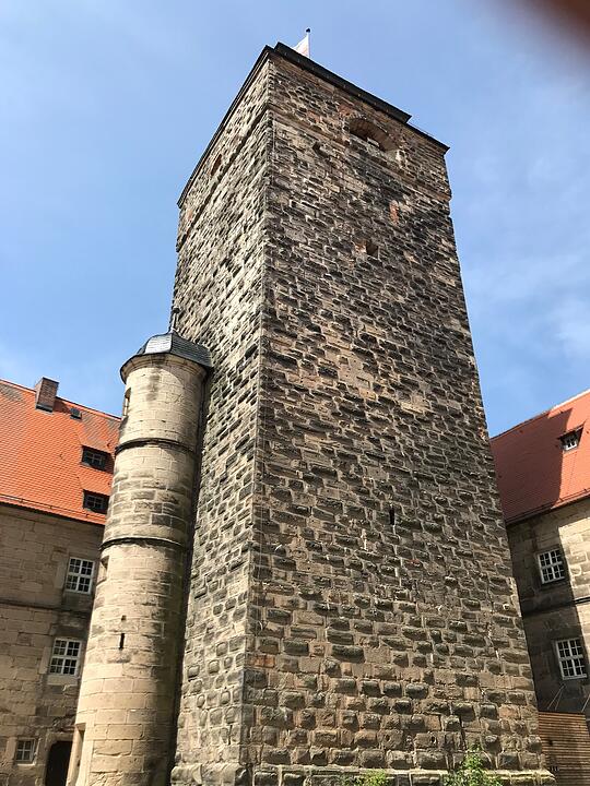 Wird Turm von Festung Rosenberg "Stein für Stein" neu aufgebaut? Stadt Kronach äußert sich