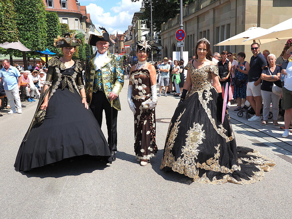 Großer historischer Festzug durch Bad Kissingen!