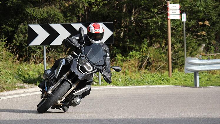 Der Bayreuther Fahrlehrer Ingo Jeray (Foto) weiß: Richtiges Fahrverhalten kann man nur lernen, wenn man es regelmäßig übt. Foto: Privat
