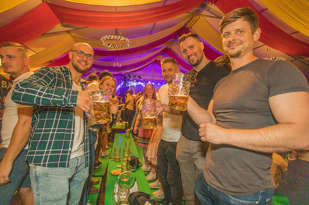 Am Samstagabend spielte die Band "Klostergold".