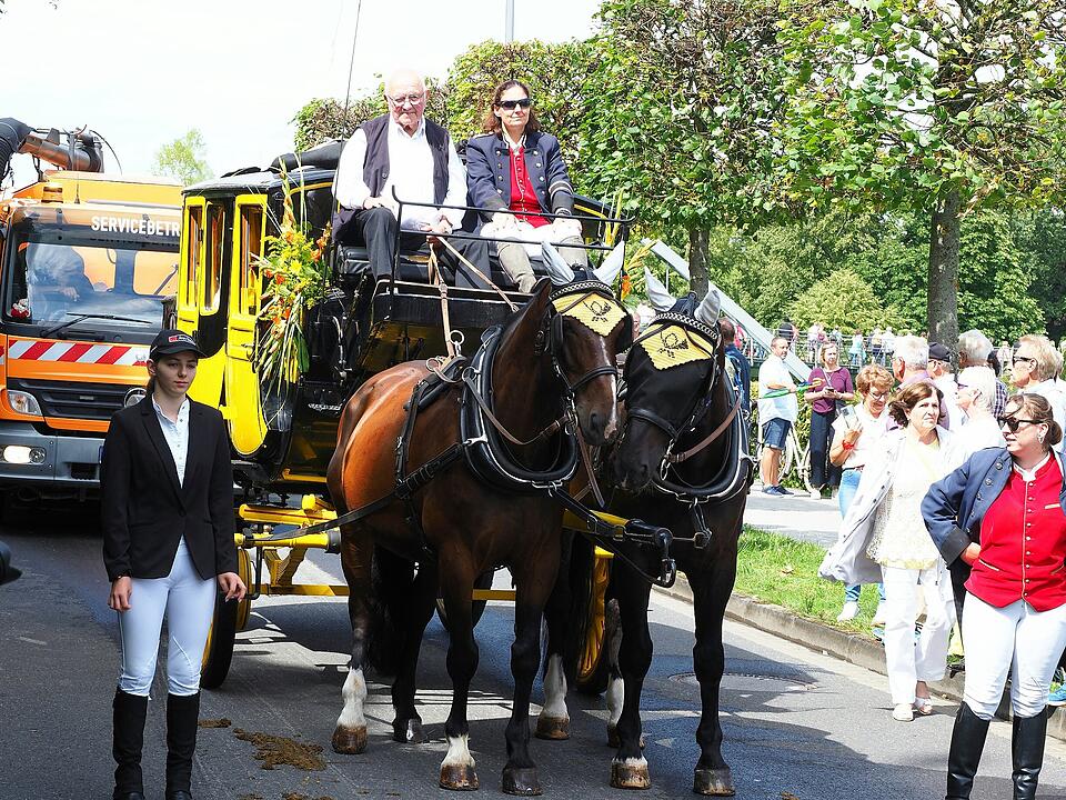 Großer historischer Festzug durch Bad Kissingen!