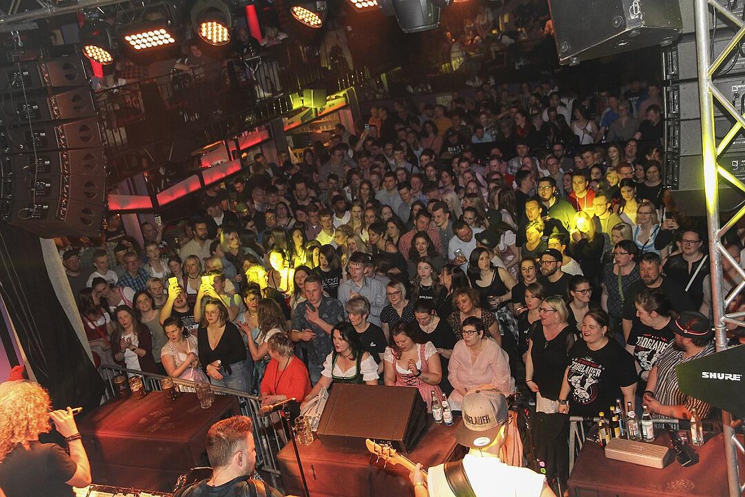 Heavy Volxmusic im Tanzcenter