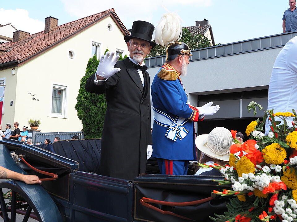 Großer historischer Festzug durch Bad Kissingen!