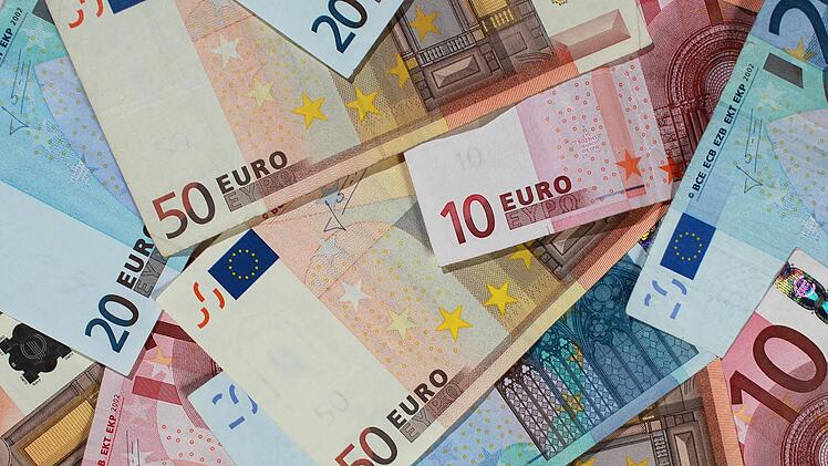 In Zukunft sollen die Hinterbliebenen von Terroropfern mehr Geld bekommen als bisher.  Symbolfoto: Jens Wolf