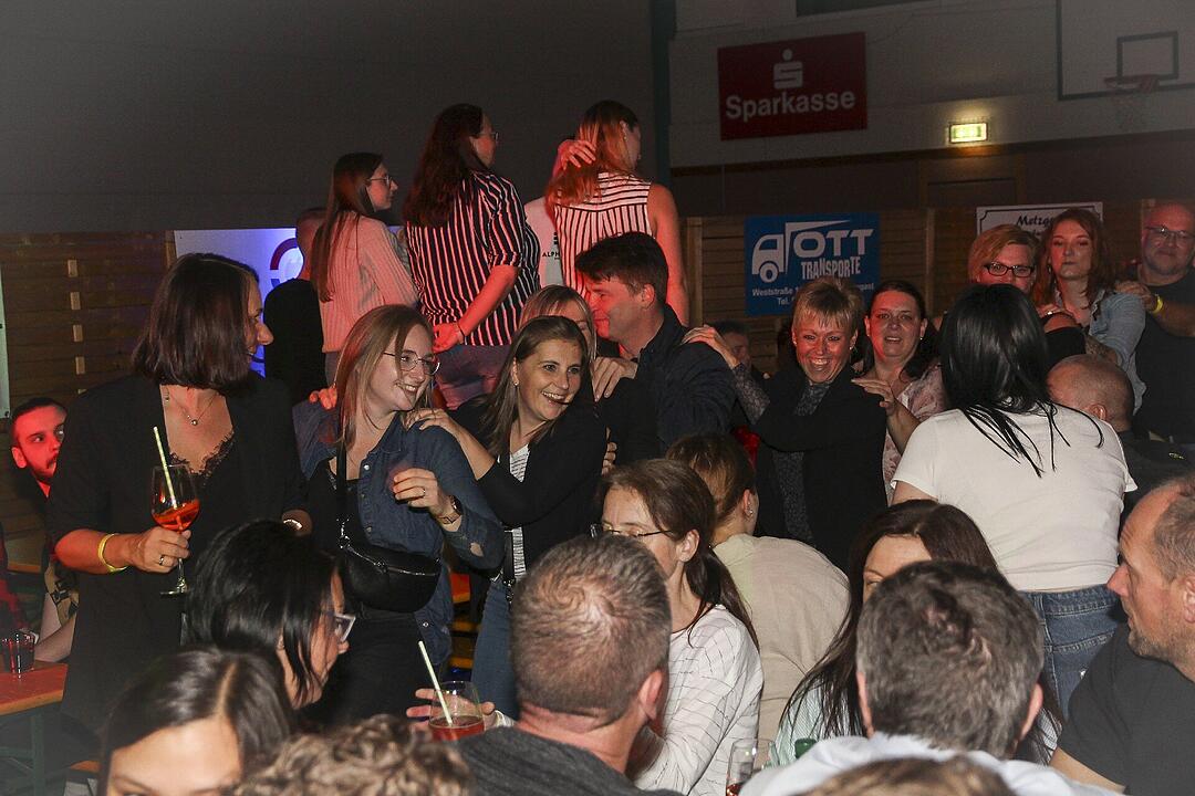 Es spielte die Partyband "Musik die3".