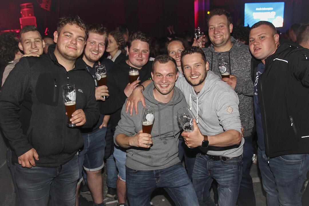 Opening Party mit Ballermann-Größe Peter Wackel