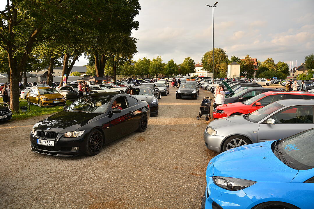 Viele Auto- und Tuningfreunde kamen nach Lichtenfels!