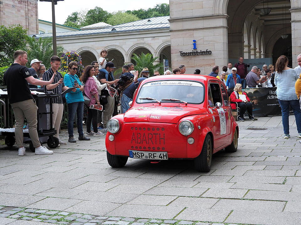 Motto: "Fahren wie Gott in Franken"