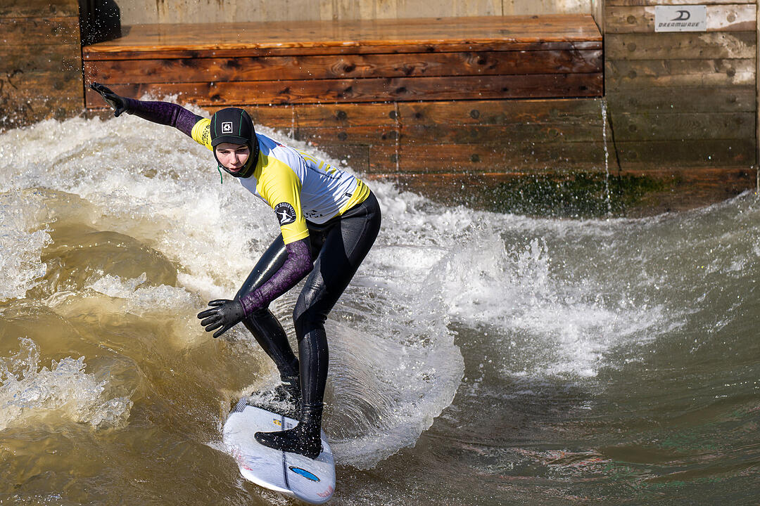 Die Surferwelle mitten in Nürnberg