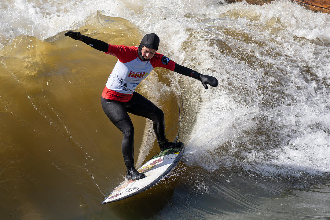 Die Surferwelle mitten in Nürnberg