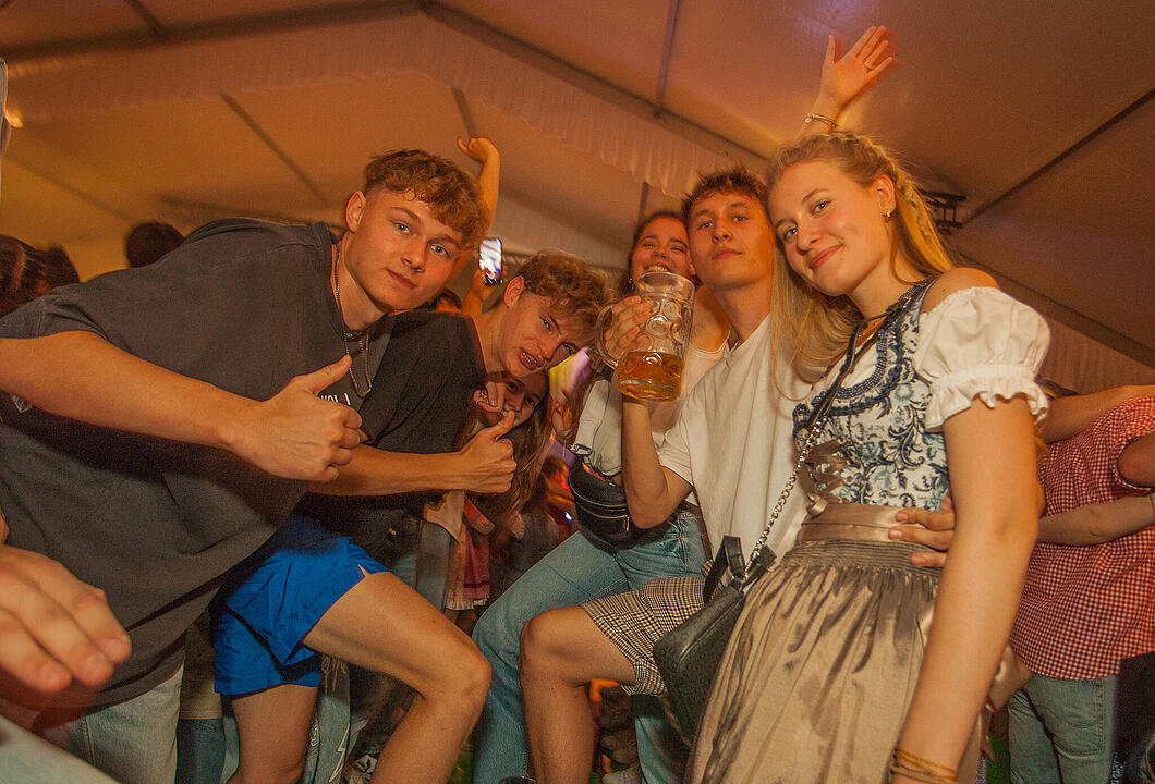 Ausgelassene Stimmung mit rocKing und Tasty 7.
