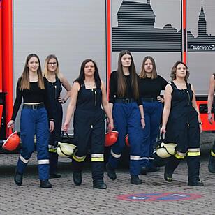 "Frauenpower": Kalender der Feuerwehr-Damen Burgkunstadt - Bildergalerie