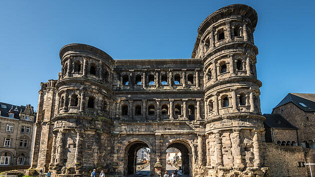 Die Porta Nigra, das Wahrzeichen Triers, ist immer einen Besuch wert.