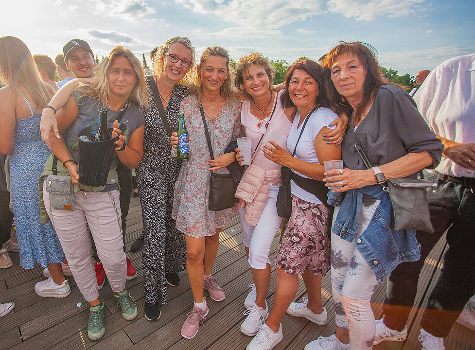 Bayern 3 Partyschiff in Fürth