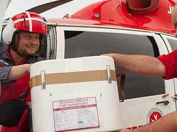 Der Transport von Organen muss schnell geschehen. Foto: DSO/Paul Bischoff