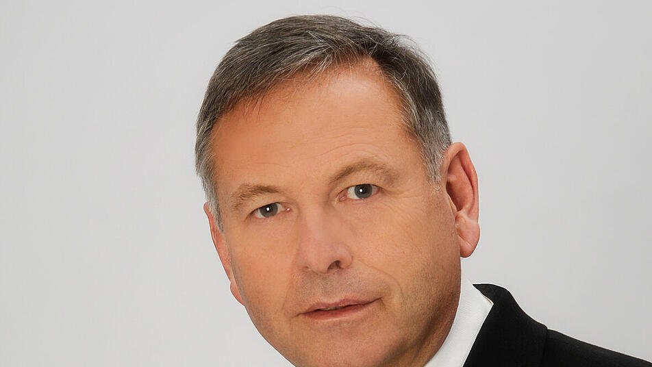 Der künstlerische Kopf hinter der Klassikreihe: Dirigent Georg Mais.