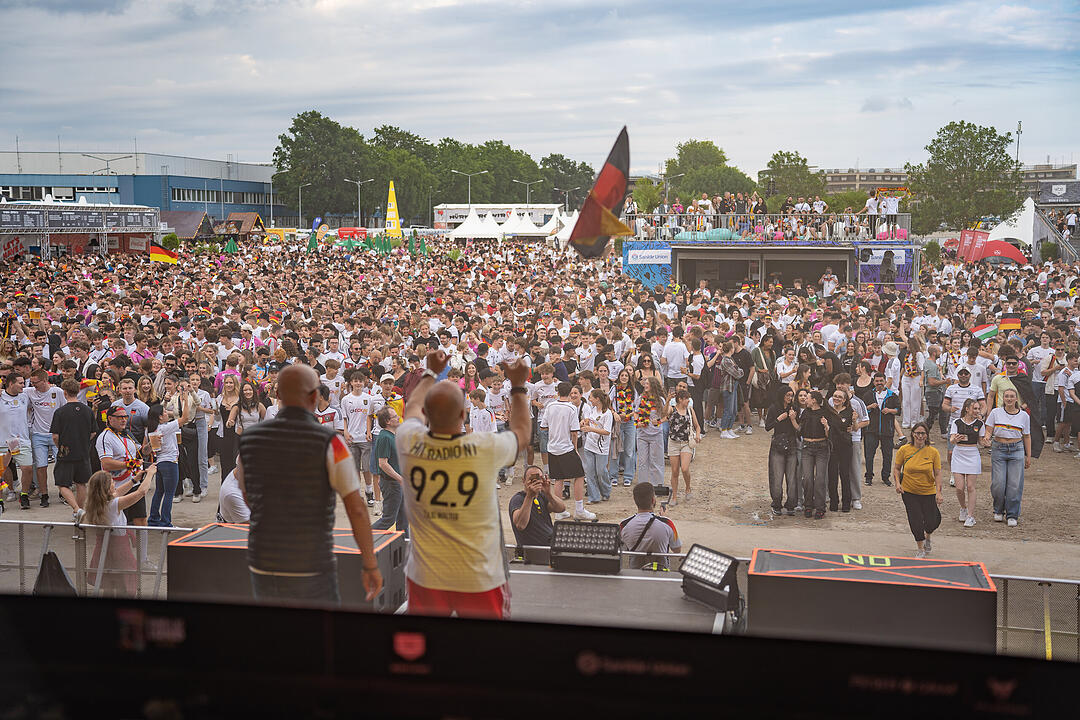 Nordbayerns größtes Public Viewing!