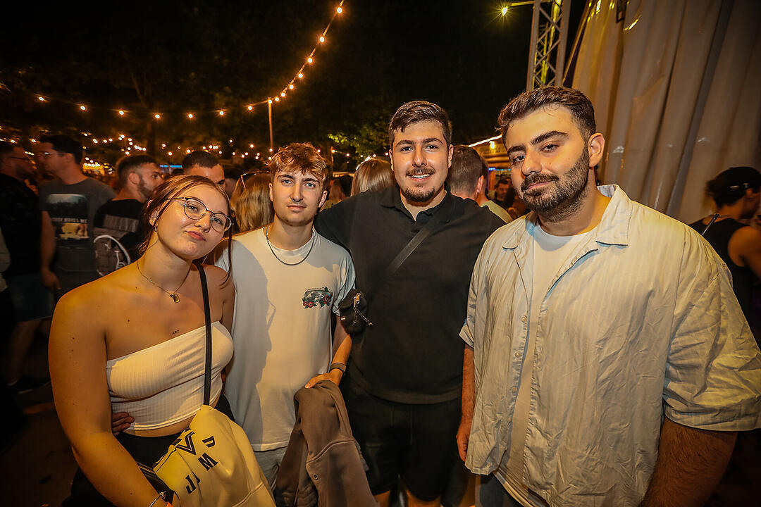 Impressionen vom größten Weinfest in Franken!