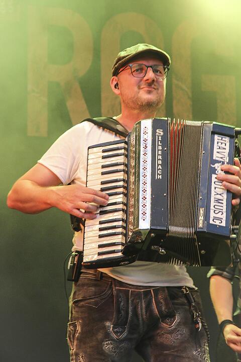 Troglauer - Heavy Volxmusic!