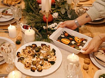 Leckeres Essen und festliche Menüs gehören zu Weihnachten einfach dazu.