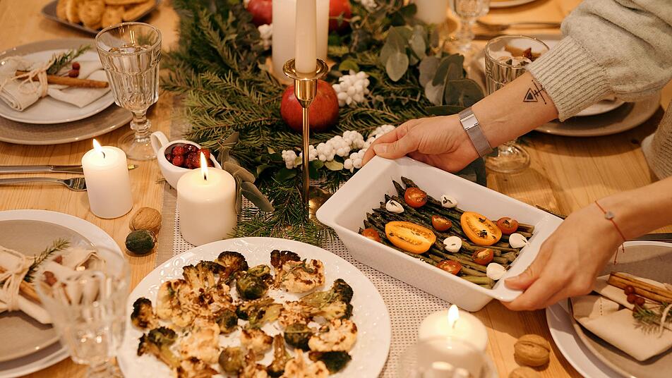 Leckeres Essen und festliche Menüs gehören zu Weihnachten einfach dazu.