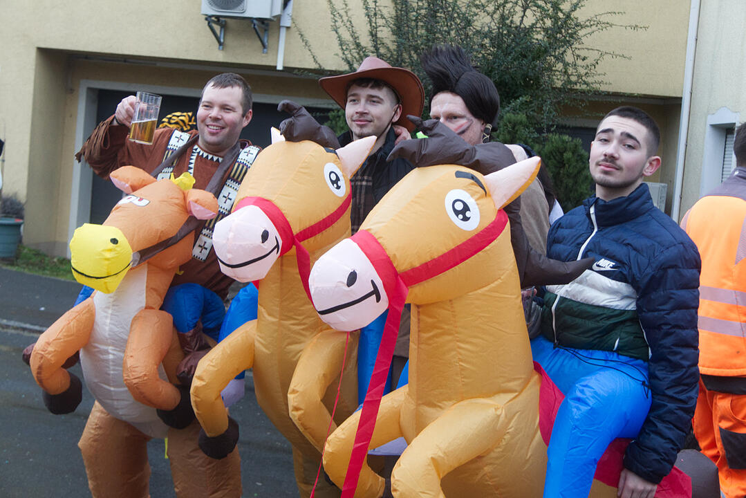 Faschingsumzug und After-Zug-Party