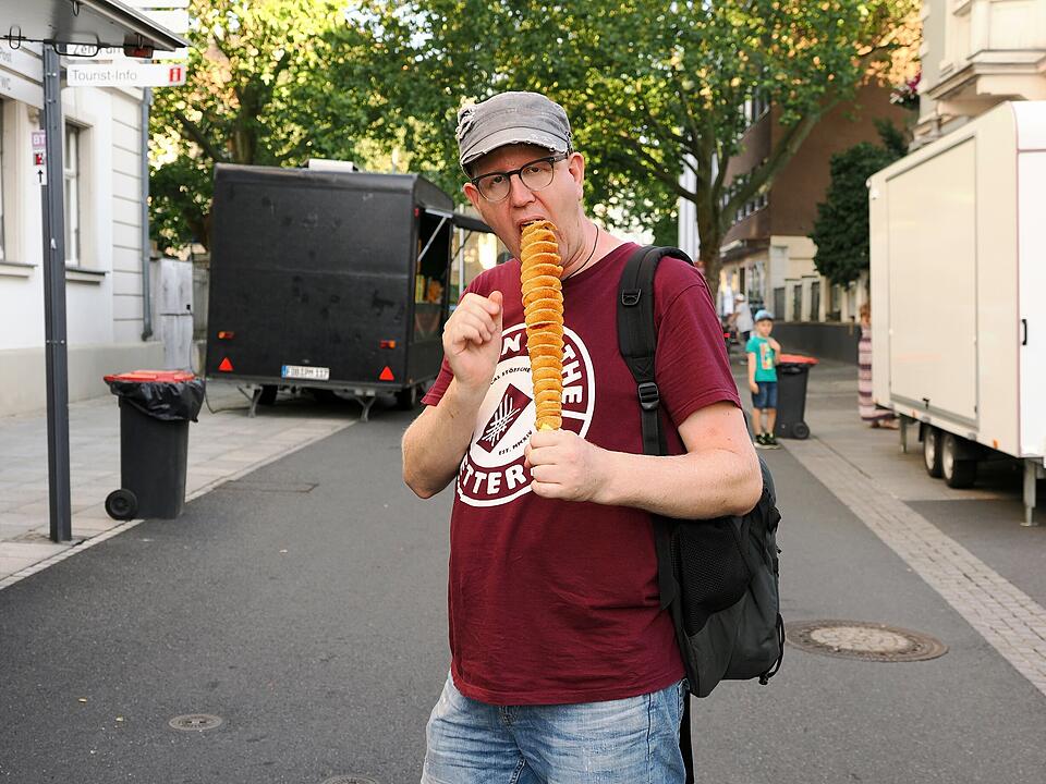Burger, BBQ und Spezialitäten aus verschiedenen Ländern!