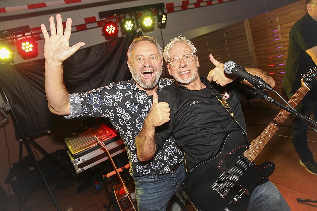 Es spielte die Partyband "Musik die3".