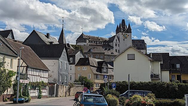 Das Grafenschloss über Diez verleiht der Altstadt ihren besonderen Charme.