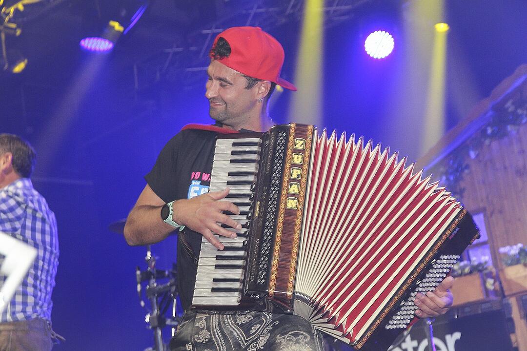 Opening Party mit Ballermann-Größe Peter Wackel