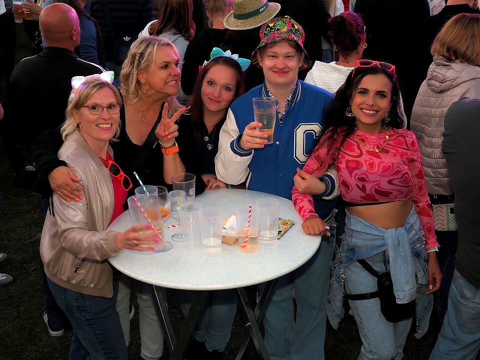 Die Mega Party voller Hits & Nostalgie.